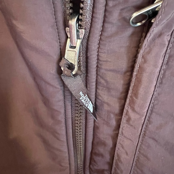 The North Face Denali Women's Zip Up Fleece Sweater Jacket Size medium Brown-GUC - Picture 5 of 5